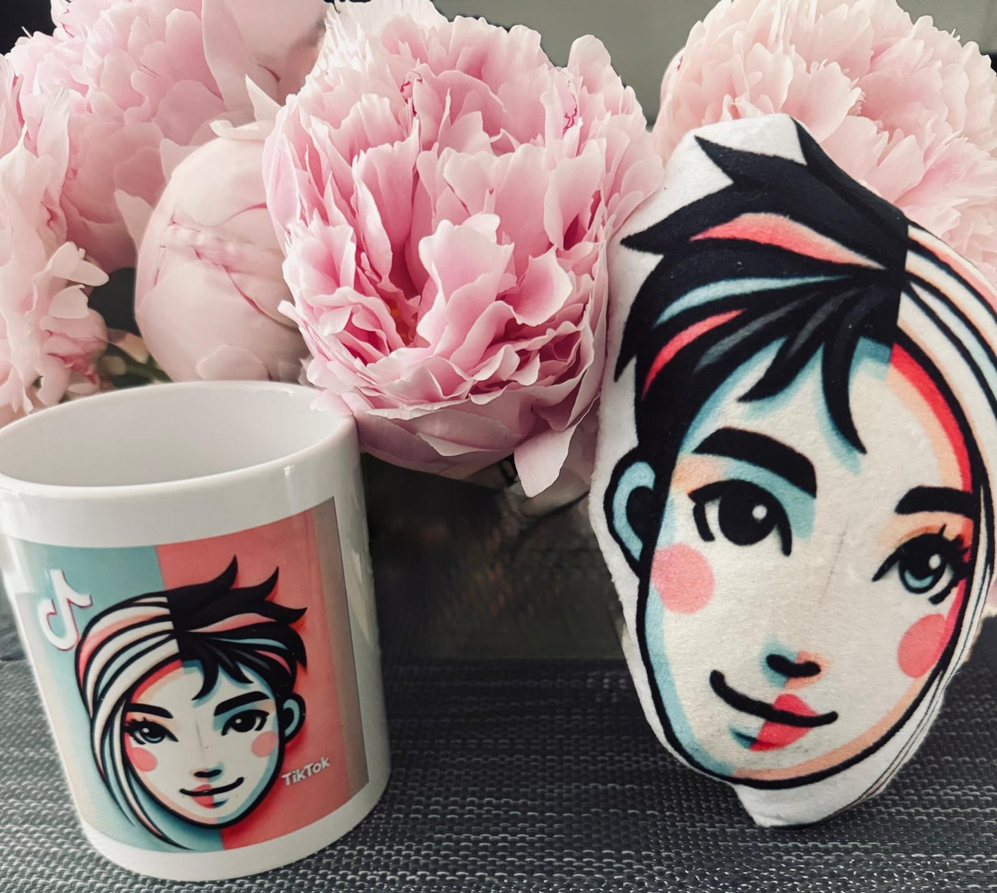 Kuschelkissen Tiktok klein